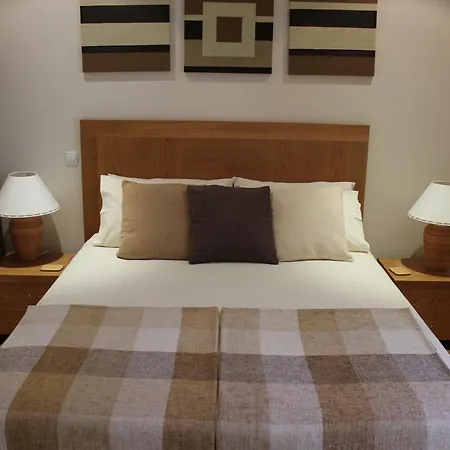 Apartment Luxury 3 Bedroom On Gated Complex Quarteira
