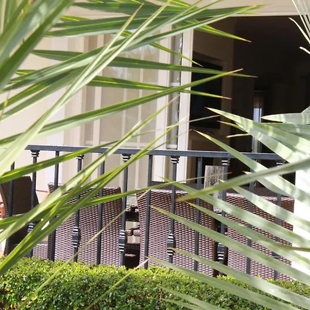 Apartment Luxury 3 Bedroom On Gated Complex