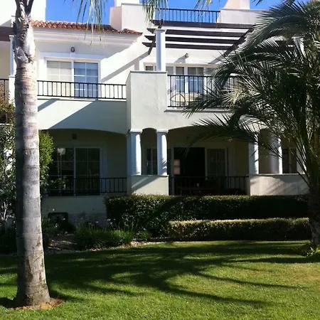 Appartement Luxury 3 Bedroom On Gated Complex *