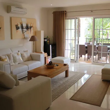 Apartment Luxury 3 Bedroom On Gated Complex