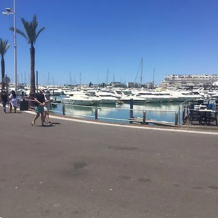 Luxury 3 Bedroom On Gated Complex Apartamento *