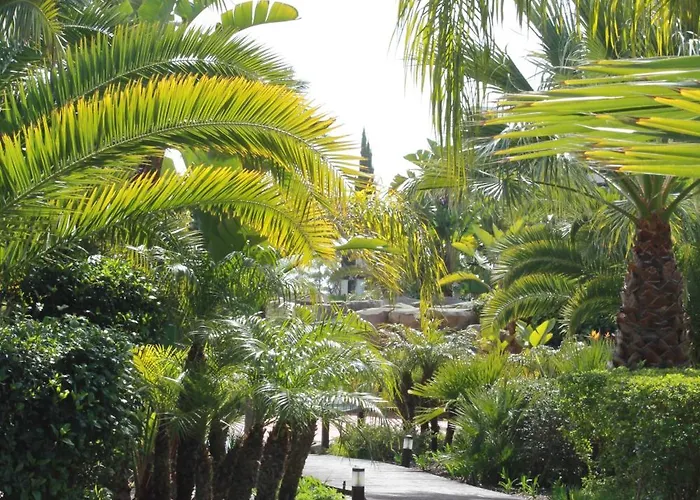 Luxury 3 Bedroom On Gated Complex