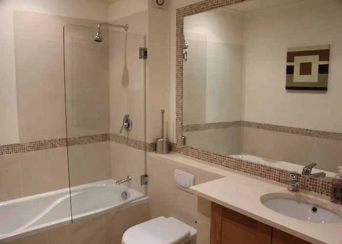 Luxury 3 Bedroom On Gated Complex Апартаменты Картейра