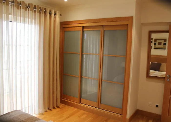 Luxury 3 Bedroom On Gated Complex * 奎特里拉